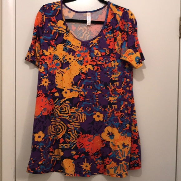 Lularoe Perfect Tee - Picture 1 of 2